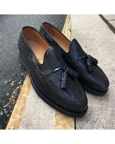 Moccasin with Pompons John Mendson 14305 black croco-effect embossed leather