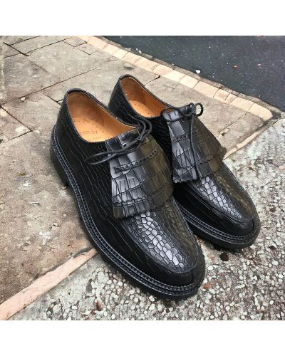 Derby shoe Triple Sole John Mendson 14300 black croco-effect embossed leather with tassels