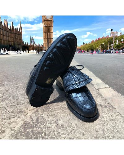 Derby shoe John Mendson 8172 Bob black croco-effect embossed leather with tassels