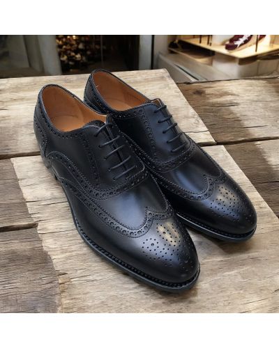 Perforated Oxford shoe Berwick 3008 black leather