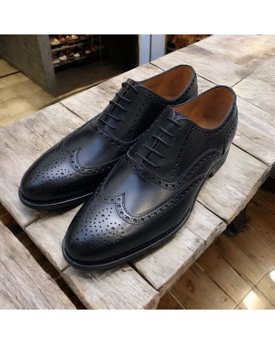 Perforated Oxford shoe Berwick 3008 black leather