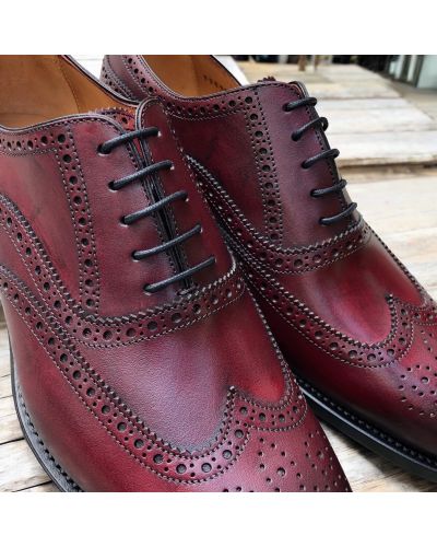 Perforated Oxford shoe Berwick 3008 burgundy leather