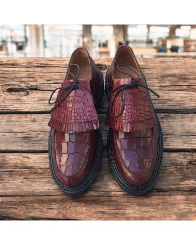 Derbie triple semelle John Mendson 14300 cuir façon croco bordeaux