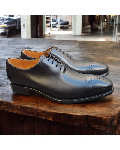 One cut Oxford shoe Berwick 3582 black leather