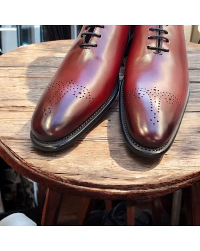 One cut Oxford shoe Berwick 3582 burgundy leather