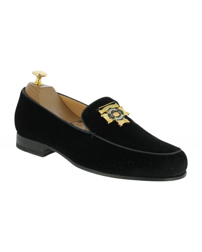 Moccasin Center 51 14569 black velvet with a gold-tone metal medallion