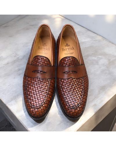 Woven loafer Berwick 9628 brown leather